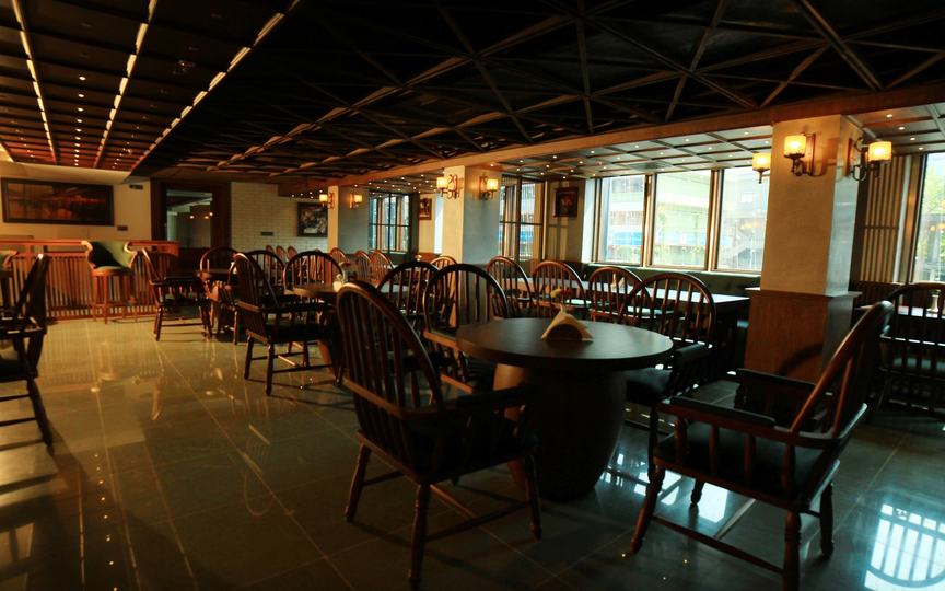 coffee shop in hotel yash calicut