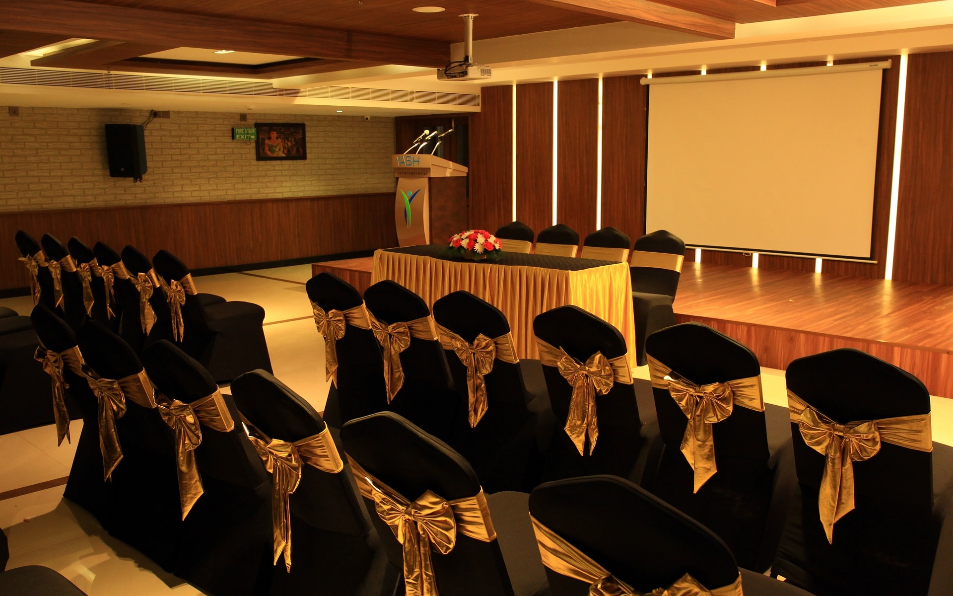 banquet hall image