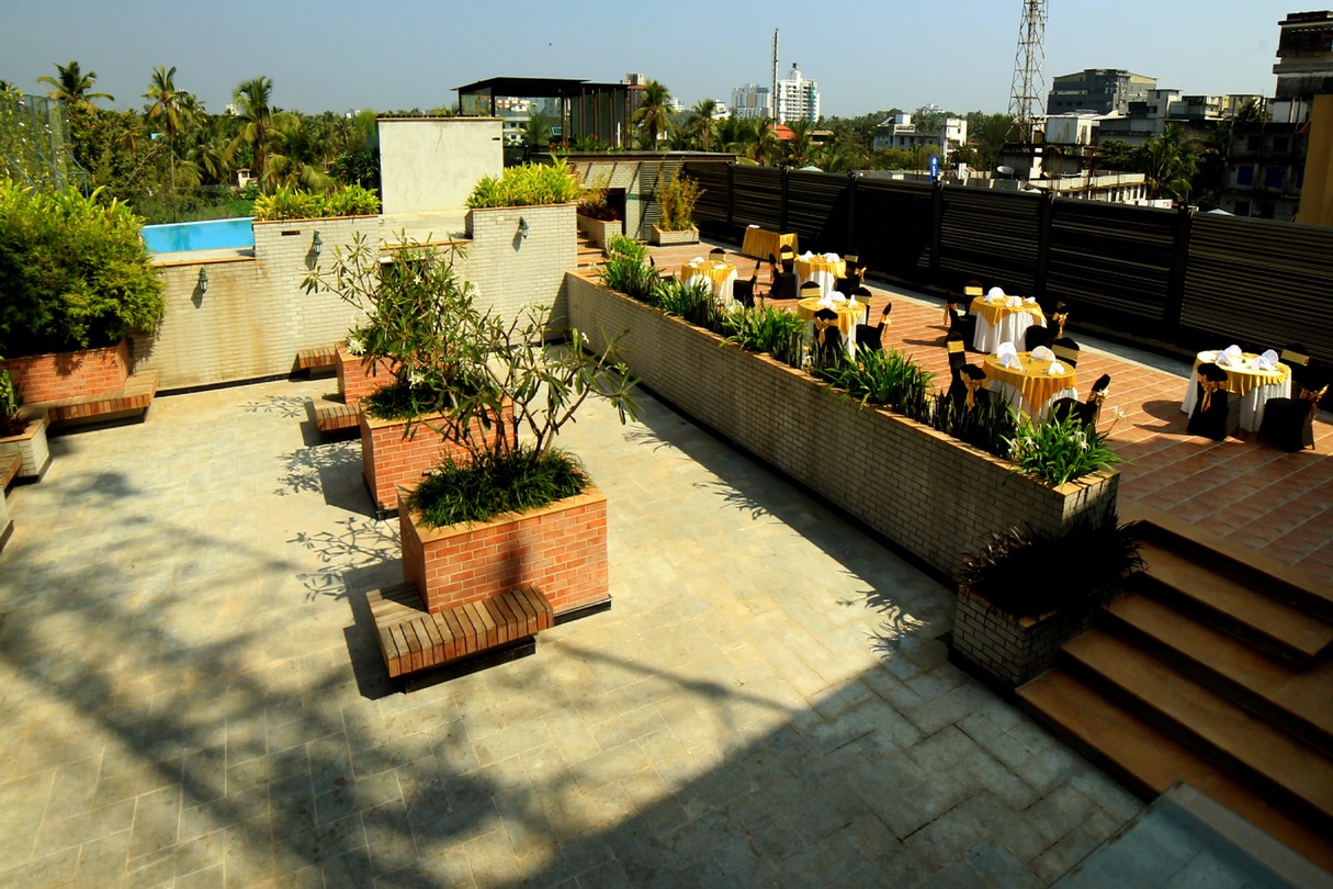calicut hotel with pool