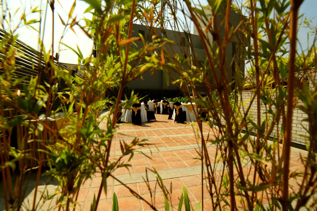 calicut hotel with pool